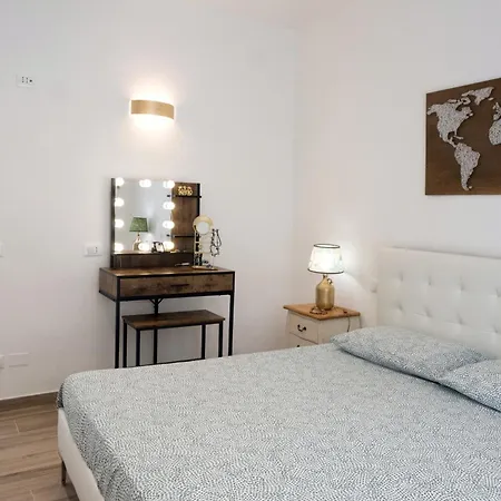 70mt Dal Mare * Viareggio
